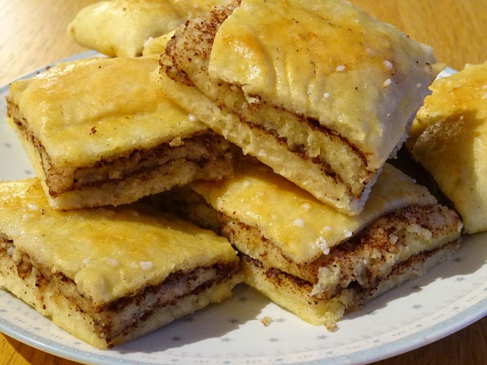Swedish Cinnamon buns squares