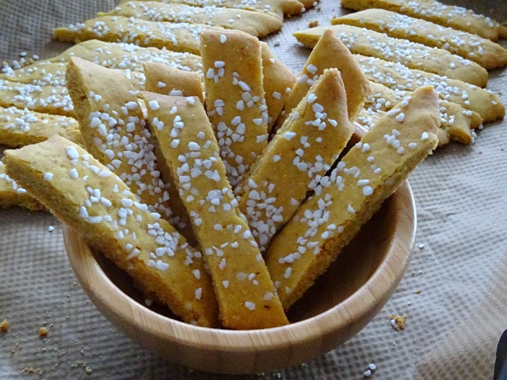 Swedish saffron cookies