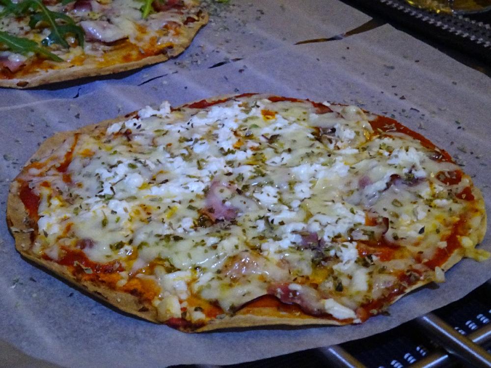 Tortilla pizza