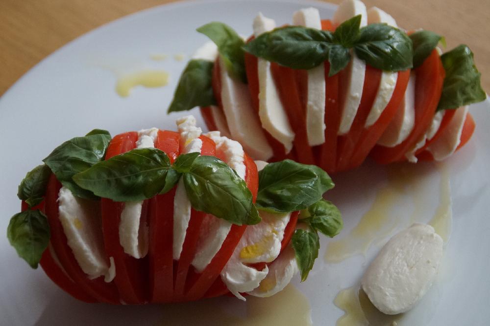 Tomatoes with Mozzarella cheese