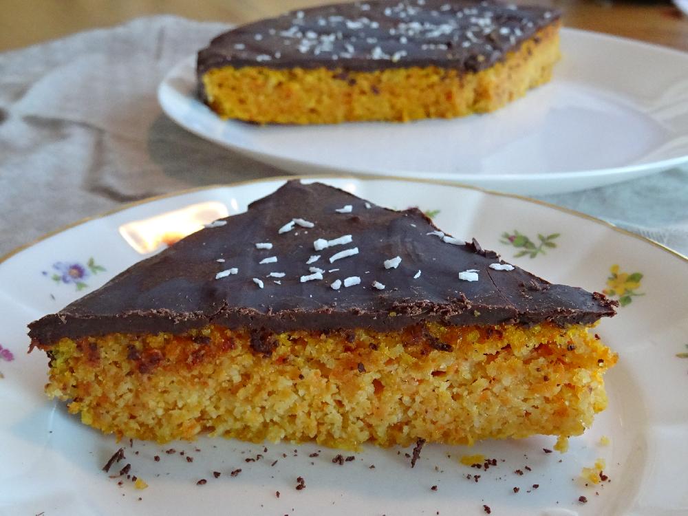 Carrot cake with chocolate frosting