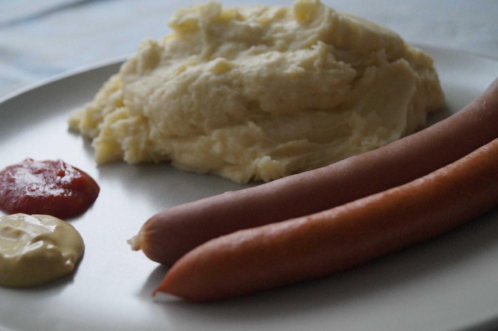Hot dogs and mashed potatoes