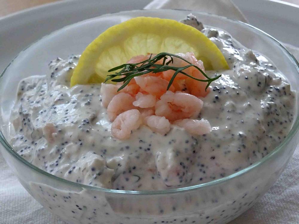 Swedish shrimp salad (Skagenröra)