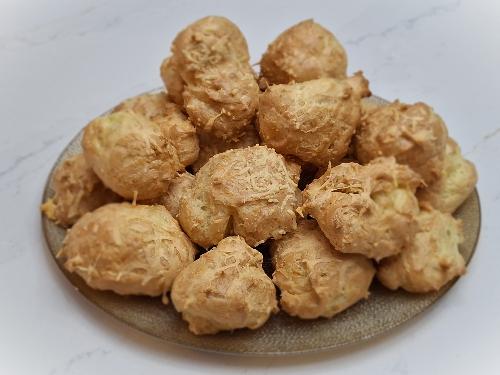 Gougères-French Cheese Puffs picture