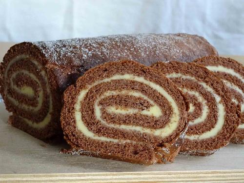 Chocolate sponge roll - Swedish drömrulltårta