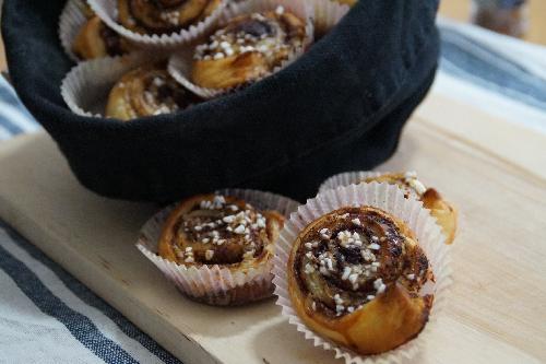 Puff pastry Cinnamon buns picture