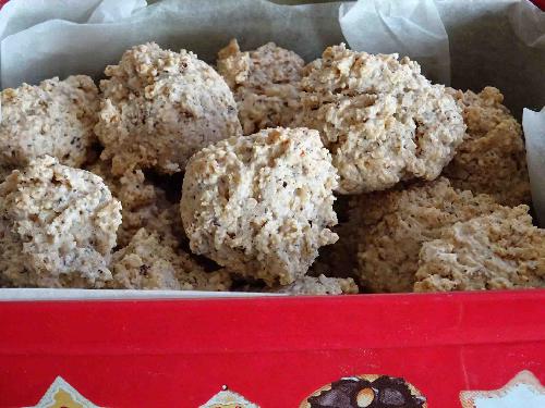 Bredele hazelnut macaroons picture