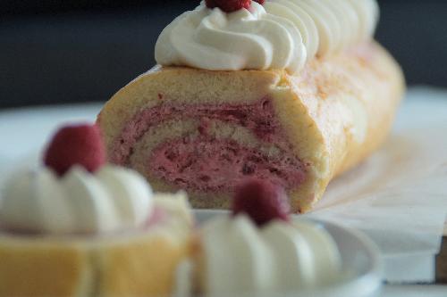 Swedish Rulltårta with Raspberries